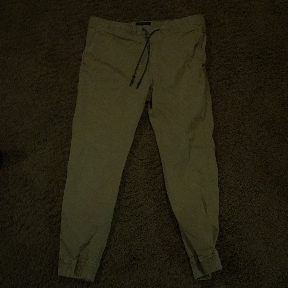 American Eagle Kahki Joggers